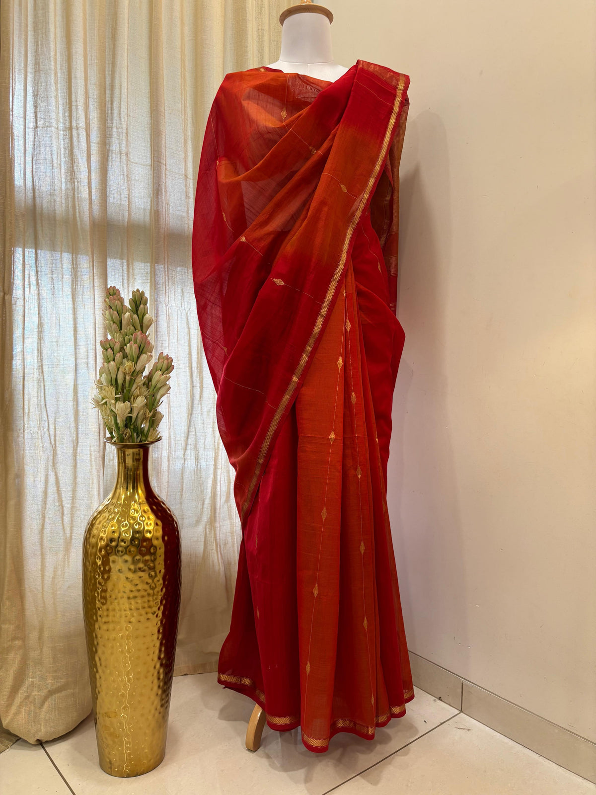 Kumkum | Orange Dual-Tone Handloom Maheshwari Saree